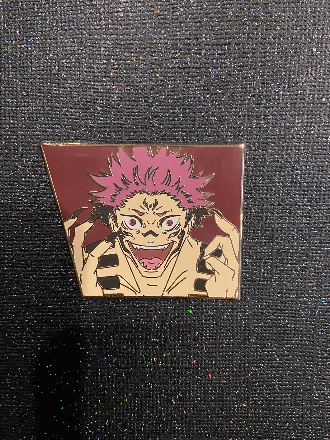 Jujutsu Kaisen Berserk Itadori NON-GLITTER Pin (Red Side)