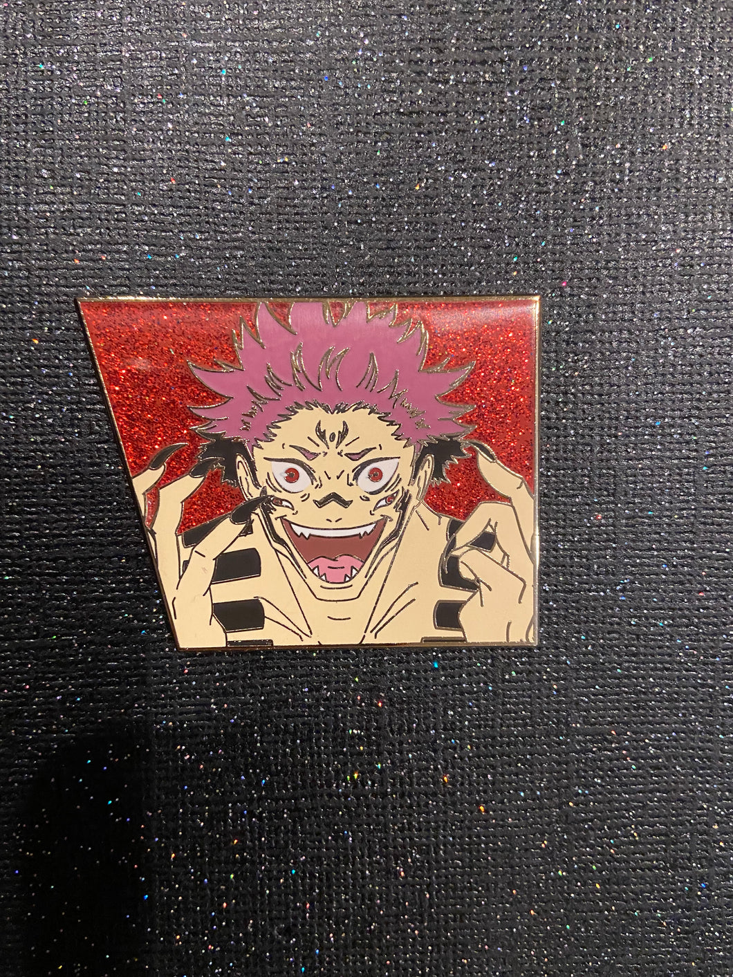 Jujutsu Kaisen Berserk Itadori GLITTER Pin (Red Side)